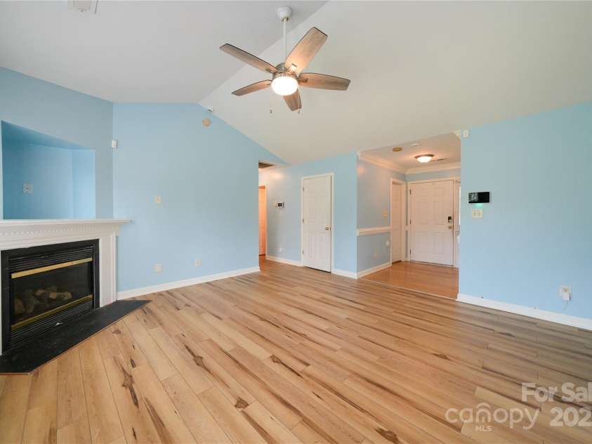 4037 Lakota Court, Charlotte, NC 28269.  MLS# CAR4258473, YatesRealty ID 19993. 
