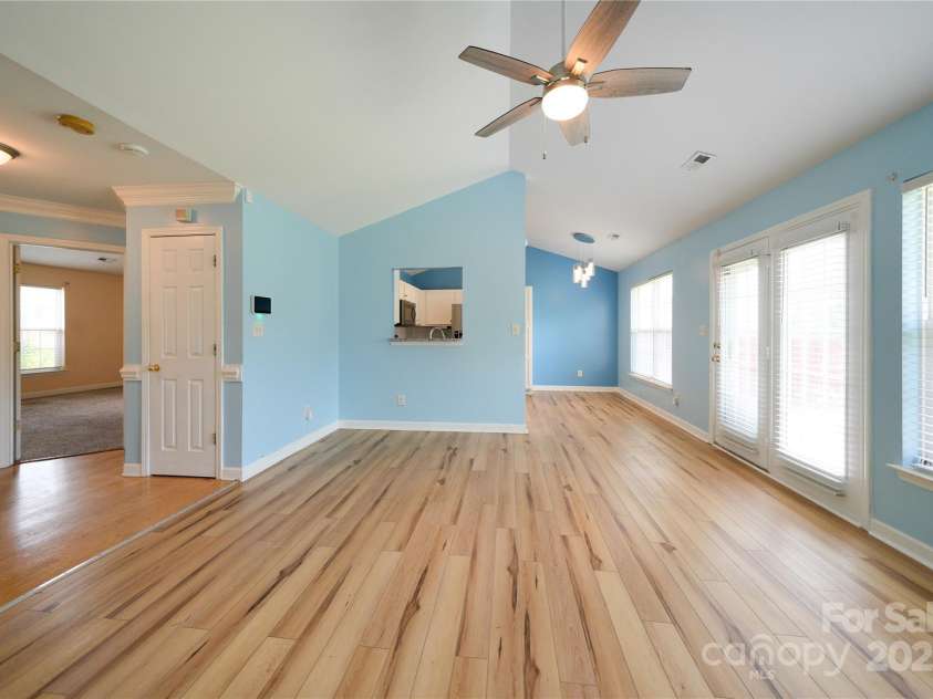 4037 Lakota Court, Charlotte, NC 28269.  MLS# CAR4258473, YatesRealty ID 19993. 