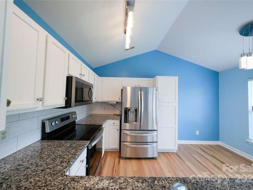 4037 Lakota Court, Charlotte, NC 28269.  MLS# CAR4258473, YatesRealty ID 19993. 