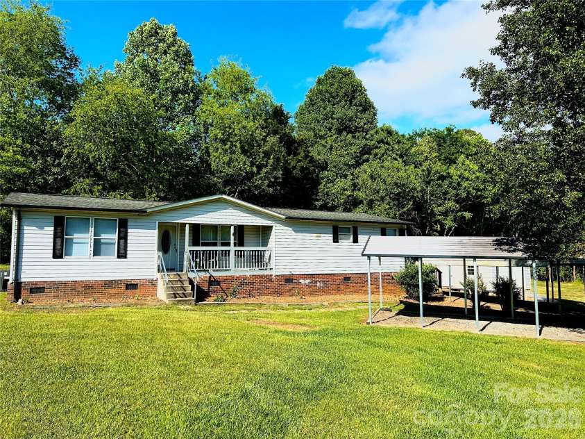 4123 Stonecreek Drive, Valdese, NC 28690.  MLS# CAR4378369, YatesRealty ID 19994. 