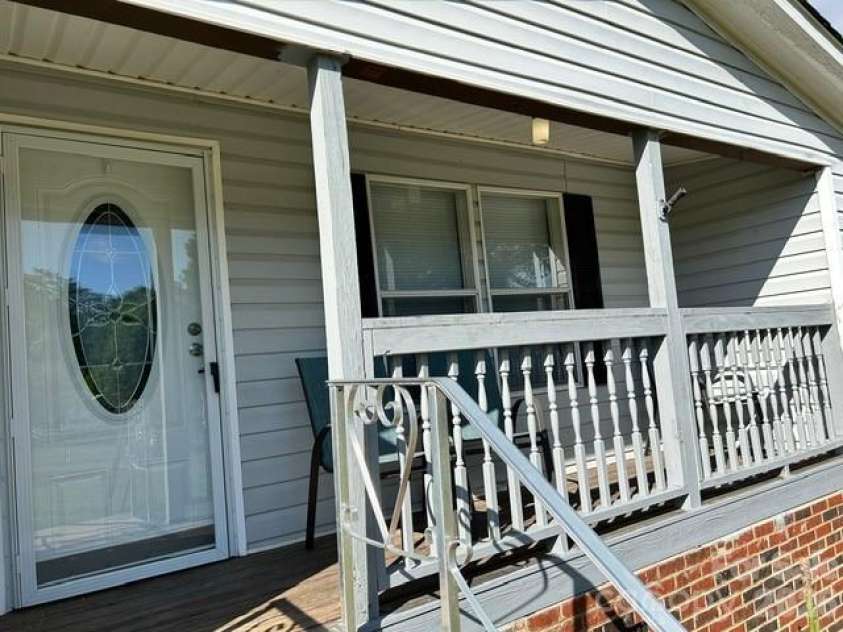 4123 Stonecreek Drive, Valdese, NC 28690.  MLS# CAR4378369, YatesRealty ID 19994. 