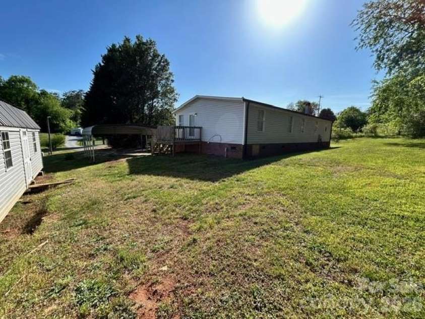 4123 Stonecreek Drive, Valdese, NC 28690.  MLS# CAR4378369, YatesRealty ID 19994. 