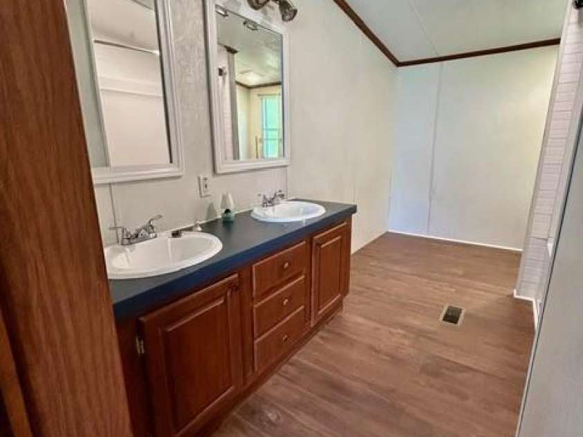 4123 Stonecreek Drive, Valdese, NC 28690.  MLS# CAR4378369, YatesRealty ID 19994. 