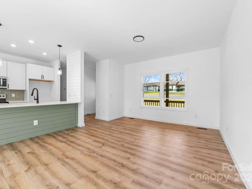 501 Ed Wilson Road, Bessemer City, NC 28016.  MLS# CAR4199486, YatesRealty ID 19994. 