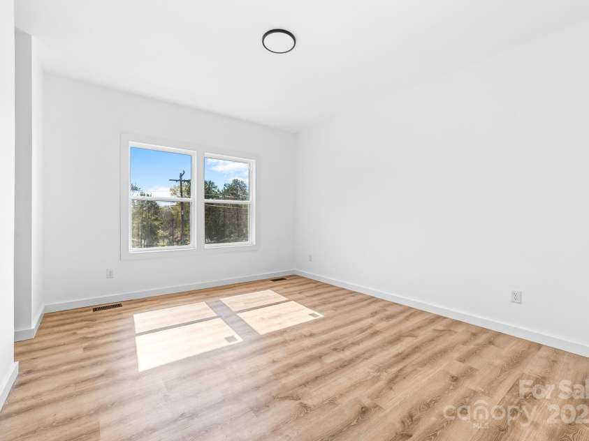 501 Ed Wilson Road, Bessemer City, NC 28016.  MLS# CAR4199486, YatesRealty ID 19994. 