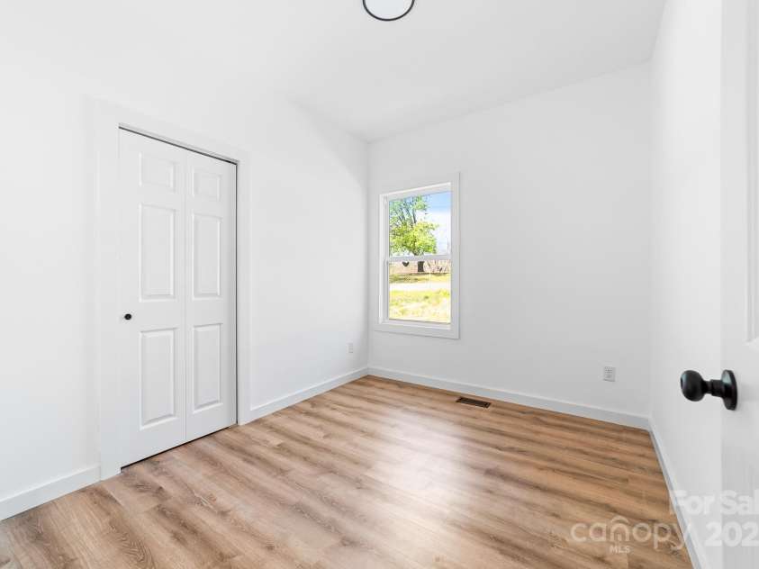 501 Ed Wilson Road, Bessemer City, NC 28016.  MLS# CAR4199486, YatesRealty ID 19994. 