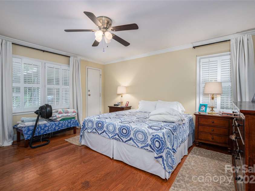 2515 Sheffield Drive, Gastonia, NC 28054.  MLS# CAR4243550, YatesRealty ID 19995. 