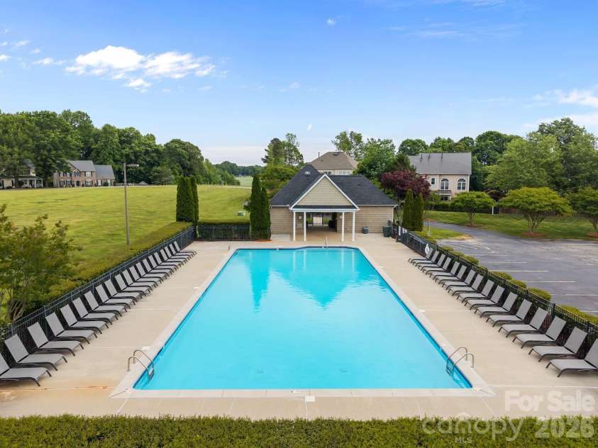 182 Harris Farm Road, Mooresville, NC 28115.  MLS# CAR4374617, YatesRealty ID 19997. 