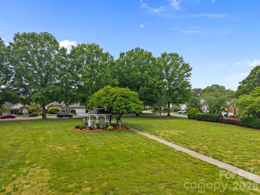 182 Harris Farm Road, Mooresville, NC 28115.  MLS# CAR4374617, YatesRealty ID 19997. 