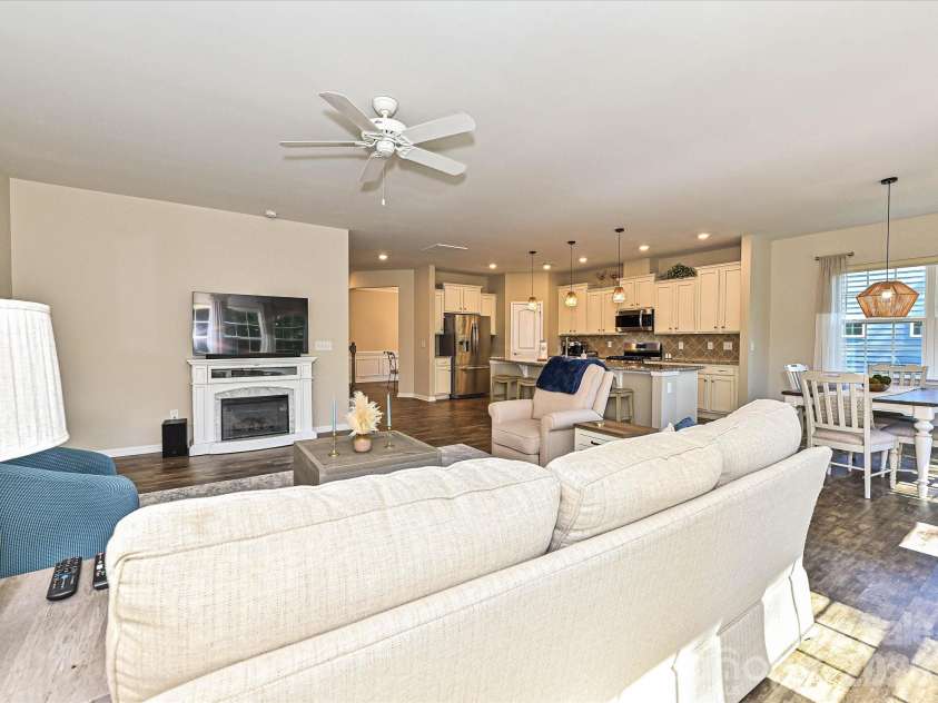 304 Picasso Trail, Mount Holly, NC 28120.  MLS# CAR4374273, YatesRealty ID 19998. 