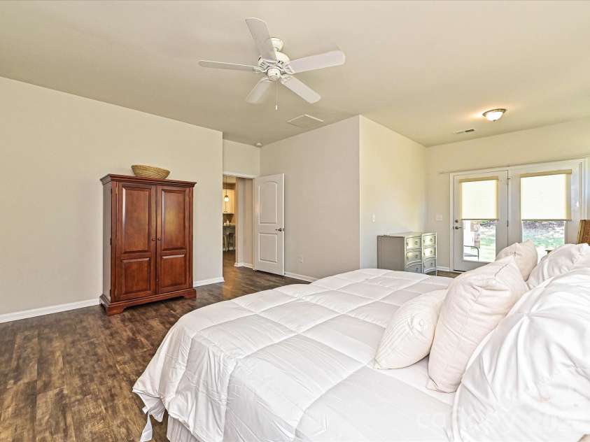 304 Picasso Trail, Mount Holly, NC 28120.  MLS# CAR4374273, YatesRealty ID 19998. 