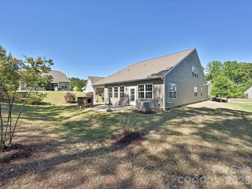 304 Picasso Trail, Mount Holly, NC 28120.  MLS# CAR4374273, YatesRealty ID 19998. 