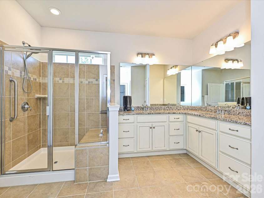 304 Picasso Trail, Mount Holly, NC 28120.  MLS# CAR4374273, YatesRealty ID 19998. Master Bathroom