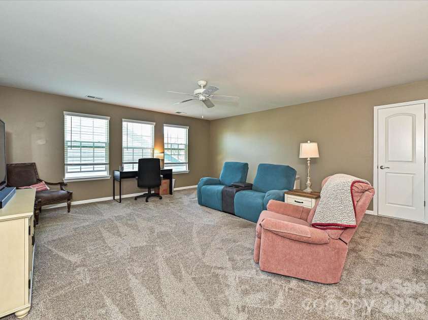 304 Picasso Trail, Mount Holly, NC 28120.  MLS# CAR4374273, YatesRealty ID 19998. Upper Level Living