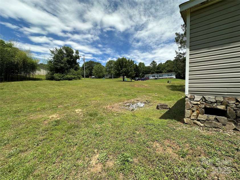 9044 Forington Lane, Gastonia, NC 28056.  MLS# CAR4263207, YatesRealty ID 19998. 