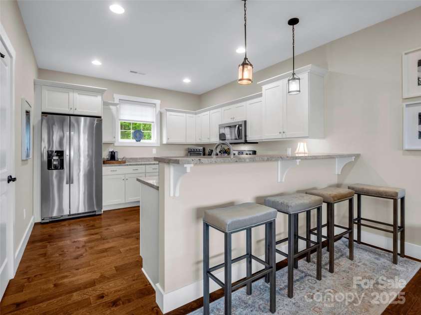 148 Red Hawk Knoll, Lake Lure, NC 28746.  MLS# CAR4291456, YatesRealty ID 19999. 