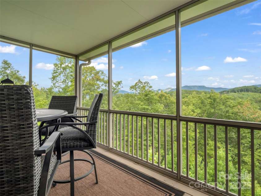 148 Red Hawk Knoll, Lake Lure, NC 28746.  MLS# CAR4291456, YatesRealty ID 19999. 