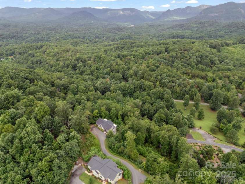 148 Red Hawk Knoll, Lake Lure, NC 28746.  MLS# CAR4291456, YatesRealty ID 19999. 