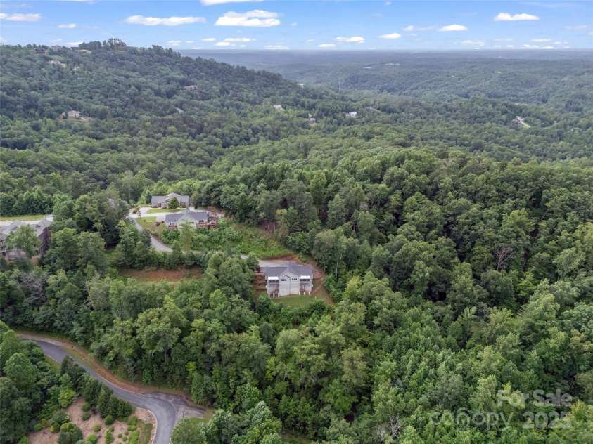 148 Red Hawk Knoll, Lake Lure, NC 28746.  MLS# CAR4291456, YatesRealty ID 19999. 