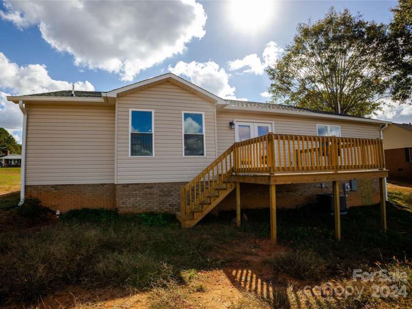 859 Zion Church Road, Shelby, NC 28150.  MLS# CAR4196361, YatesRealty ID 20. 