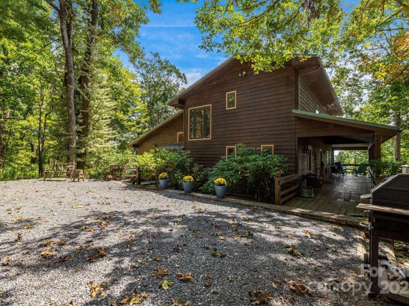 765/764 Osborne Knob Road, Little Switzerland, NC 28752.  MLS# CAR4303194, YatesRealty ID 200. 