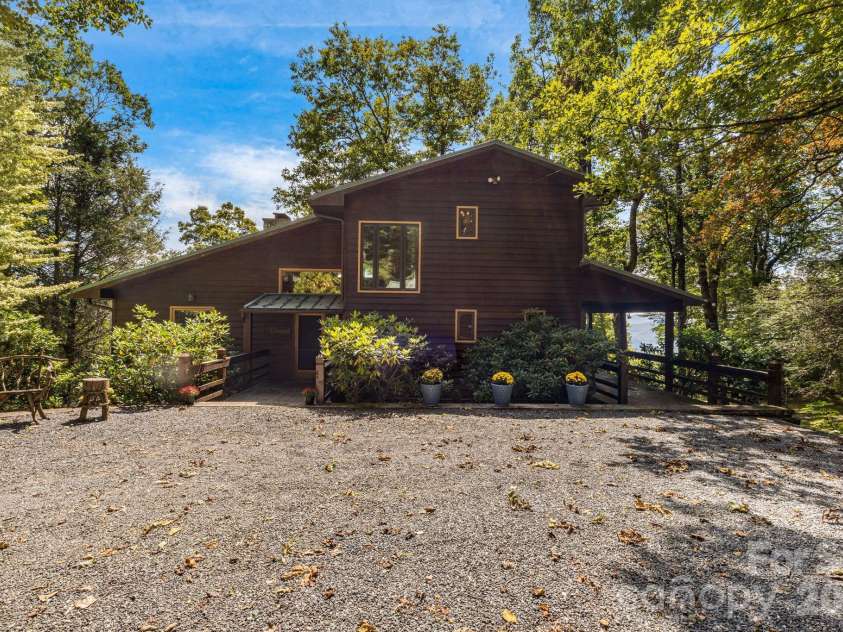 765/764 Osborne Knob Road, Little Switzerland, NC 28752.  MLS# CAR4303194, YatesRealty ID 200. 
