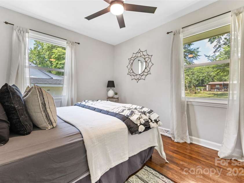 1122 Penrose Lane, Charlotte, NC 28217.  MLS# CAR4212535, YatesRealty ID 2000. Bedroom 3