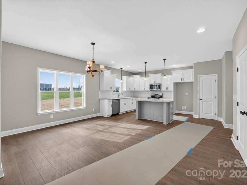 7195 Mooresville Road, Salisbury, NC 28147.  MLS# CAR4320534, YatesRealty ID 2000. 