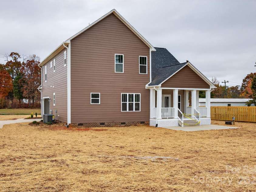 7195 Mooresville Road, Salisbury, NC 28147.  MLS# CAR4320534, YatesRealty ID 2000. 