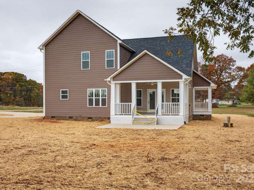 7195 Mooresville Road, Salisbury, NC 28147.  MLS# CAR4320534, YatesRealty ID 2000. 