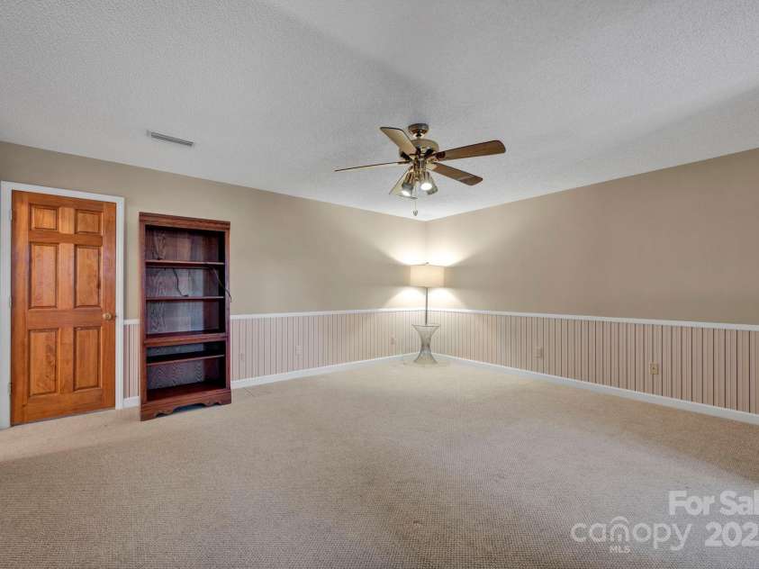 161 Picwyck Drive, Mooresville, NC 28115.  MLS# CAR4211316, YatesRealty ID 20000. 2nd Primary Bedroom (upper level)