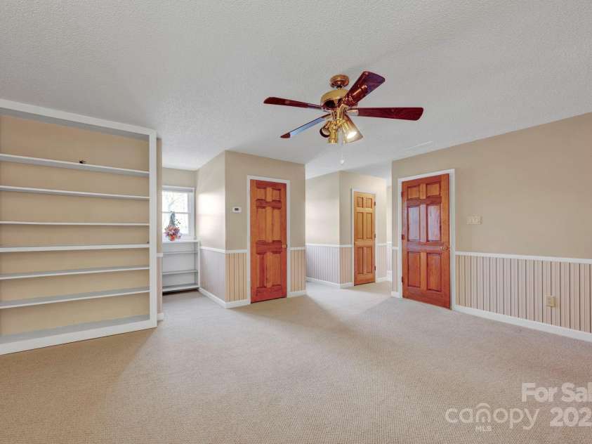 161 Picwyck Drive, Mooresville, NC 28115.  MLS# CAR4211316, YatesRealty ID 20000. 2nd Primary Bedroom (upper level)