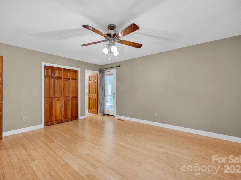 161 Picwyck Drive, Mooresville, NC 28115.  MLS# CAR4211316, YatesRealty ID 20000. Main-Level Primary Bedroom