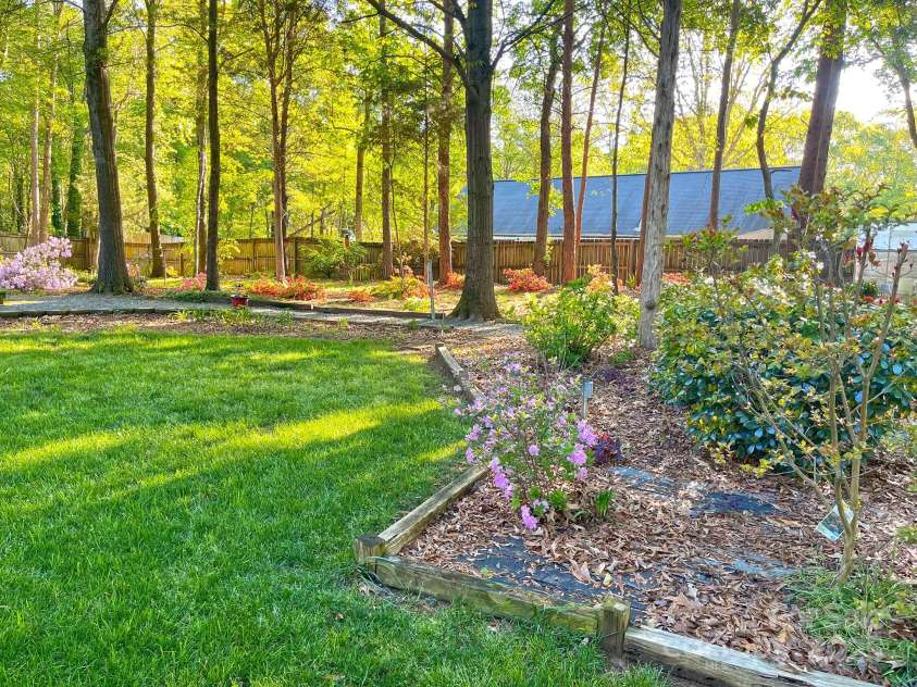 161 Picwyck Drive, Mooresville, NC 28115.  MLS# CAR4211316, YatesRealty ID 20000. Park-Like Back Yard