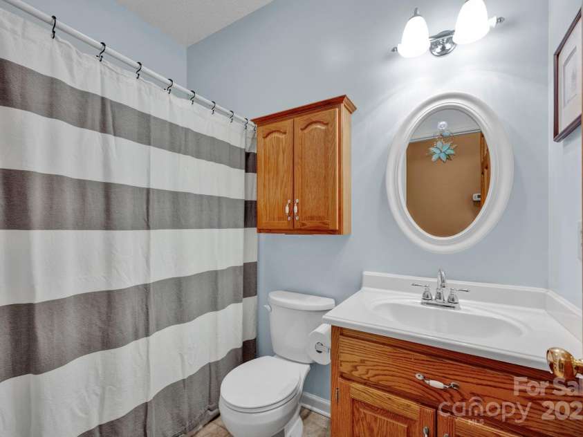 161 Picwyck Drive, Mooresville, NC 28115.  MLS# CAR4211316, YatesRealty ID 20000. Secondary Bath (Main Level)