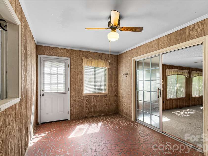 503 Jackson Road, Lancaster, SC 29720.  MLS# CAR4379340, YatesRealty ID 20000. 