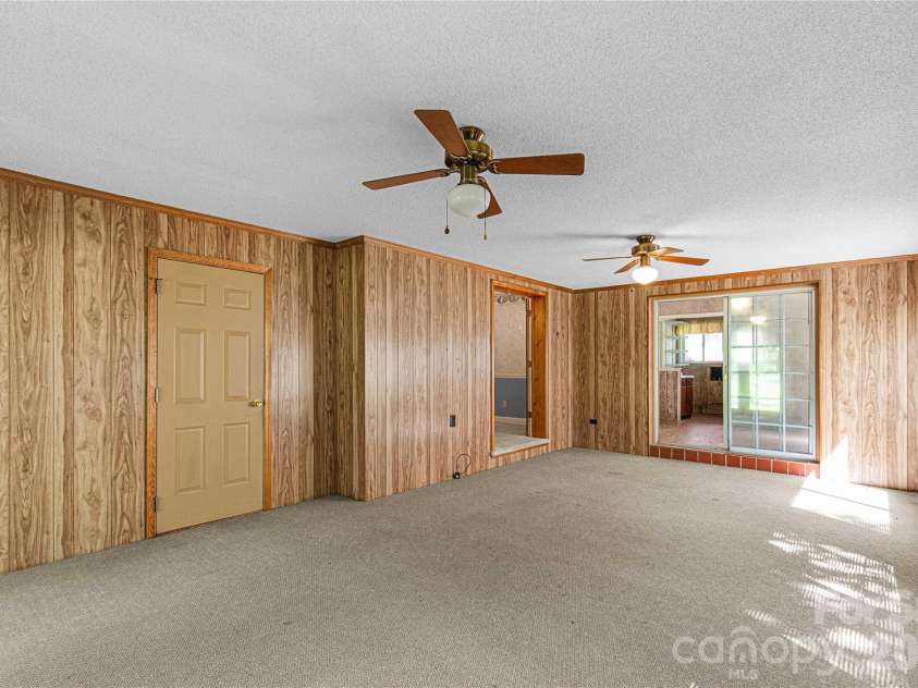 503 Jackson Road, Lancaster, SC 29720.  MLS# CAR4379340, YatesRealty ID 20000. 