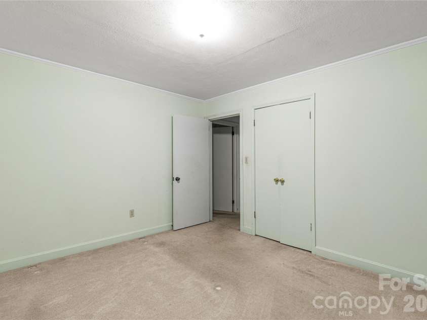 503 Jackson Road, Lancaster, SC 29720.  MLS# CAR4379340, YatesRealty ID 20000. 