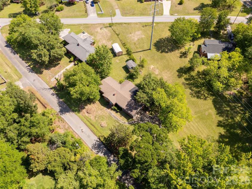 503 Jackson Road, Lancaster, SC 29720.  MLS# CAR4379340, YatesRealty ID 20000. 