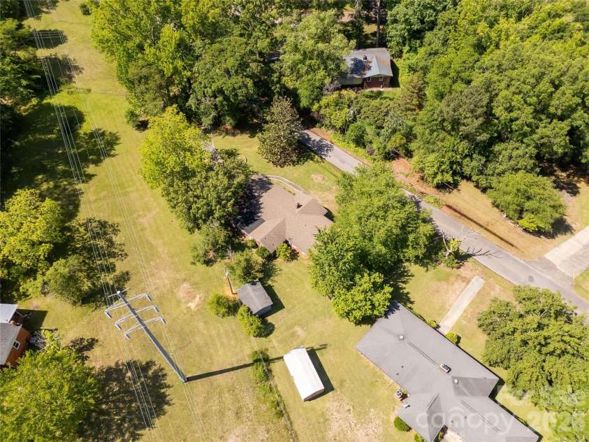 503 Jackson Road, Lancaster, SC 29720.  MLS# CAR4379340, YatesRealty ID 20000. 