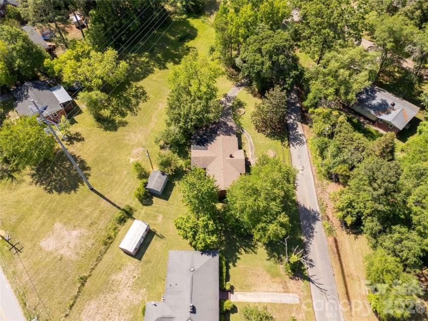 503 Jackson Road, Lancaster, SC 29720.  MLS# CAR4379340, YatesRealty ID 20000. 