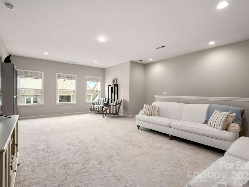 7900 Creek Park Drive, Denver, NC 28037.  MLS# CAR4235947, YatesRealty ID 20001. Loft