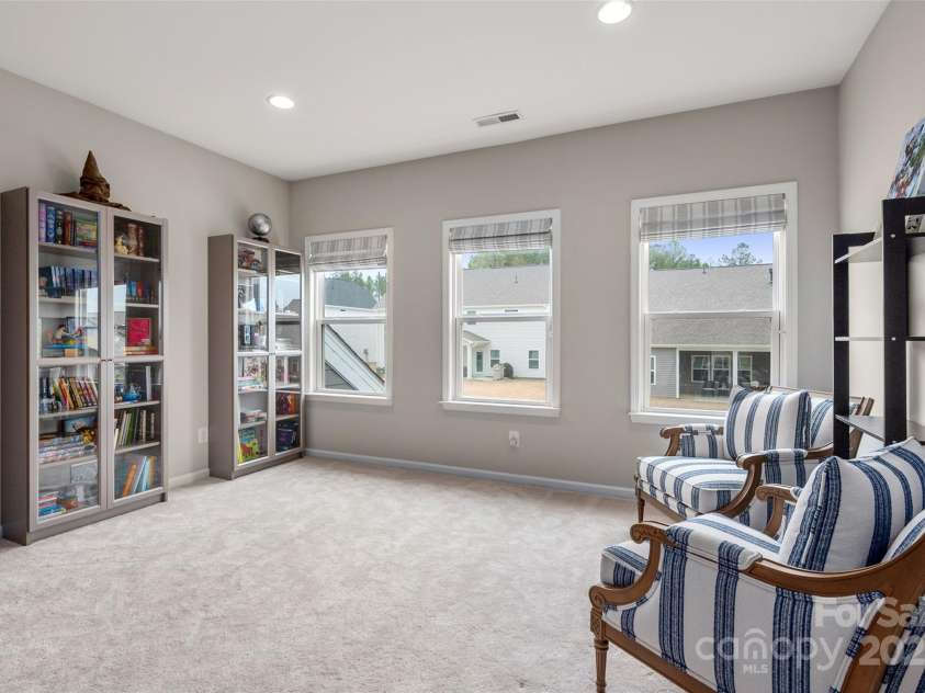 7900 Creek Park Drive, Denver, NC 28037.  MLS# CAR4235947, YatesRealty ID 20001. Loft