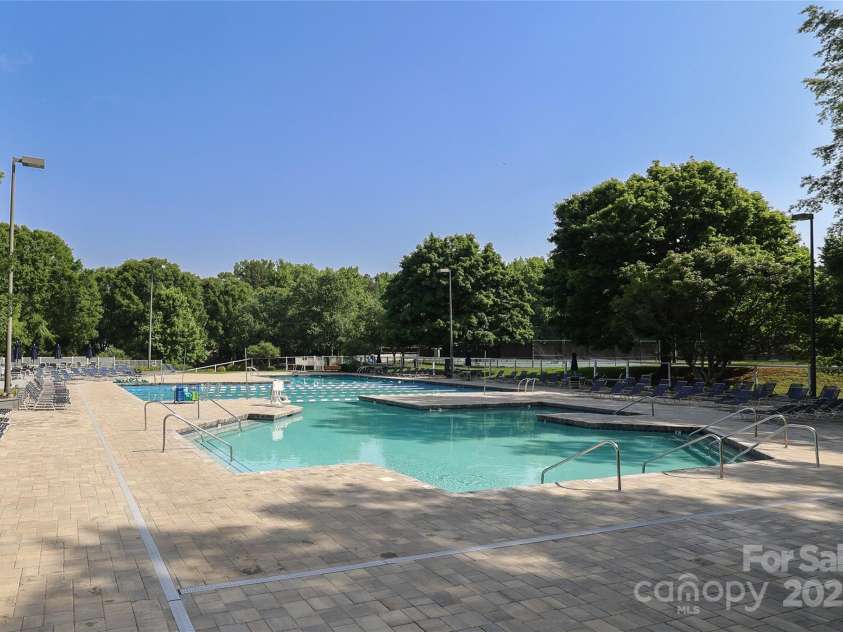 9315 Pebble Creek Way, Charlotte, NC 28269.  MLS# CAR4257557, YatesRealty ID 20004. 