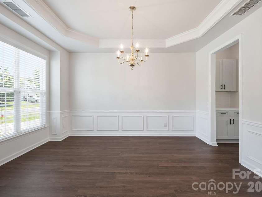 7633 Rathburn Lane, Charlotte, NC 28277.  MLS# CAR4390138, YatesRealty ID 20005. 