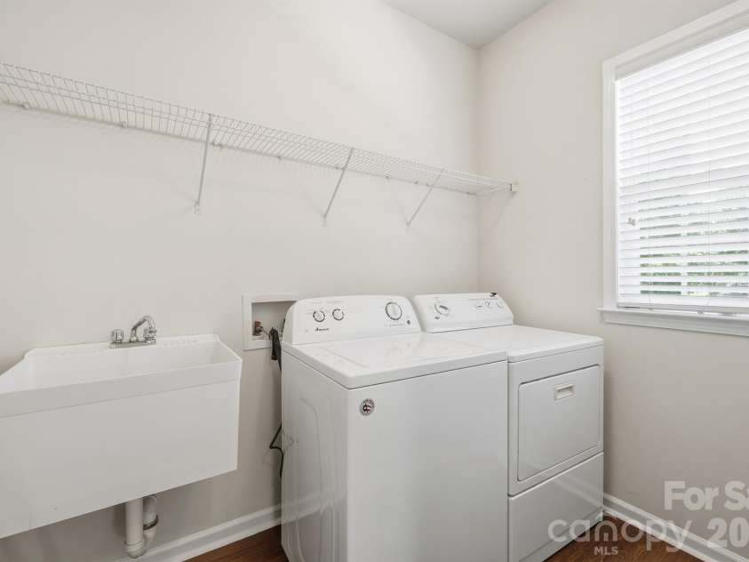 7633 Rathburn Lane, Charlotte, NC 28277.  MLS# CAR4390138, YatesRealty ID 20005. 