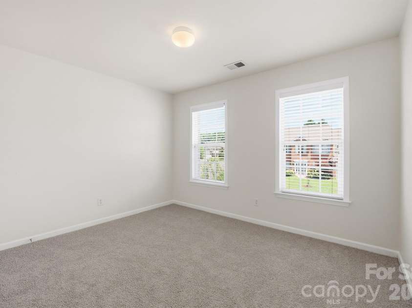7633 Rathburn Lane, Charlotte, NC 28277.  MLS# CAR4390138, YatesRealty ID 20005. 