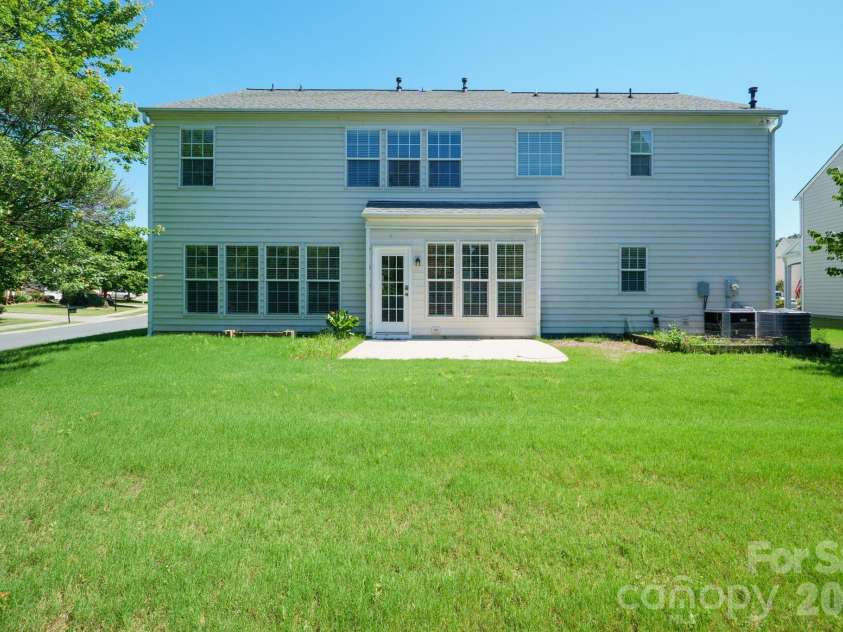 7633 Rathburn Lane, Charlotte, NC 28277.  MLS# CAR4390138, YatesRealty ID 20005. 
