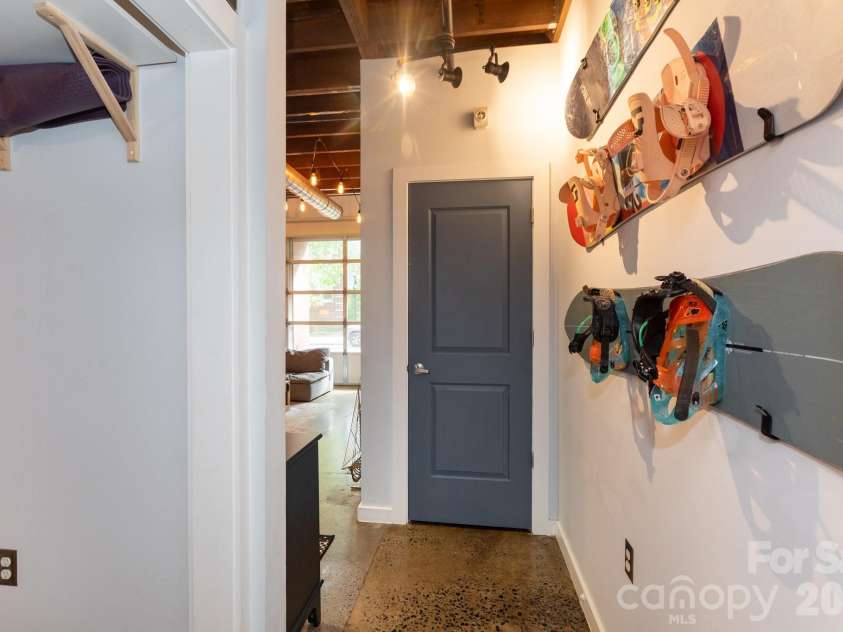 840 Academy Street, Charlotte, NC 28205.  MLS# CAR4300068, YatesRealty ID 20006. 