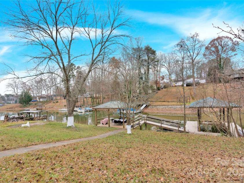 156 Hazelton Loop, Mooresville, NC 28117.  MLS# CAR4326589, YatesRealty ID 20007. 